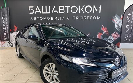 Toyota Camry, 2018 год, 2 760 000 рублей, 3 фотография