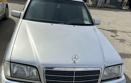 Mercedes-Benz C-Класс, 2000 год, 300 000 рублей, 2 фотография