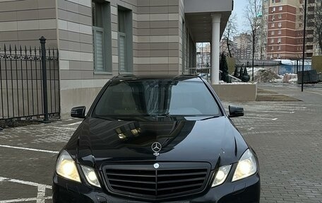 Mercedes-Benz E-Класс, 2009 год, 1 400 000 рублей, 3 фотография