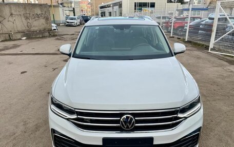 Volkswagen Tiguan II, 2023 год, 5 350 000 рублей, 3 фотография