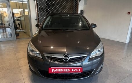 Opel Astra J, 2011 год, 940 000 рублей, 4 фотография