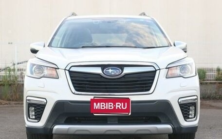 Subaru Forester, 2020 год, 2 100 000 рублей, 2 фотография