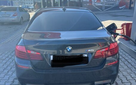 BMW 5 серия, 2014 год, 3 260 000 рублей, 2 фотография