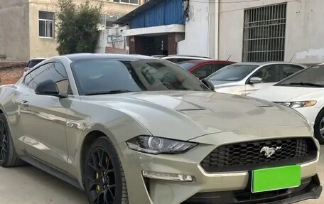Ford Mustang VI рестайлинг, 2020 год, 2 650 000 рублей, 3 фотография