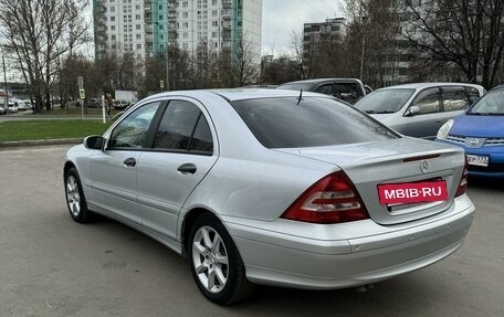 Mercedes-Benz C-Класс, 2006 год, 900 000 рублей, 3 фотография