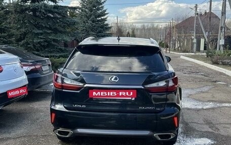 Lexus RX IV рестайлинг, 2017 год, 4 550 000 рублей, 3 фотография