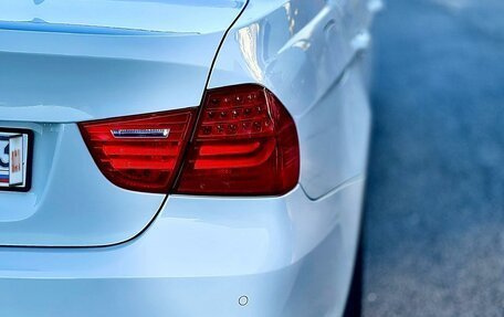 BMW 3 серия, 2011 год, 1 560 000 рублей, 2 фотография