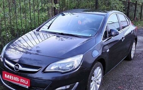 Opel Astra J, 2012 год, 999 999 рублей, 2 фотография