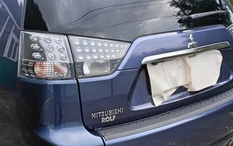 Mitsubishi Outlander III рестайлинг 3, 2008 год, 1 350 000 рублей, 2 фотография