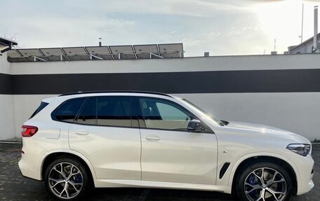 BMW X5, 2019 год, 6 550 000 рублей, 2 фотография