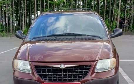 Chrysler Voyager IV, 2002 год, 570 000 рублей, 3 фотография