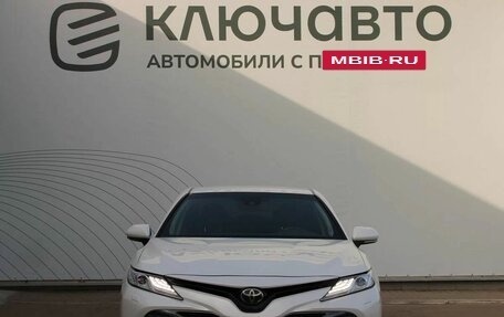 Toyota Camry, 2020 год, 3 029 000 рублей, 2 фотография