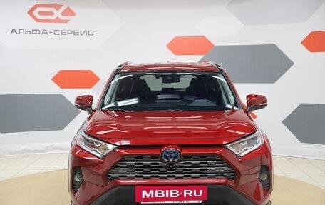 Toyota RAV4, 2019 год, 3 790 000 рублей, 2 фотография