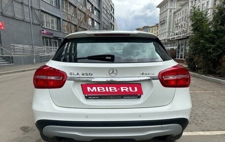 Mercedes-Benz GLA, 2015 год, 2 100 000 рублей, 5 фотография