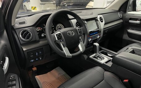 Toyota Tundra II, 2021 год, 6 600 000 рублей, 5 фотография