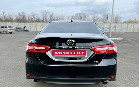 Toyota Camry, 2019 год, 3 830 000 рублей, 4 фотография