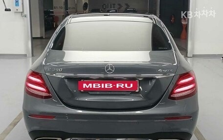 Mercedes-Benz E-Класс, 2019 год, 3 680 000 рублей, 2 фотография