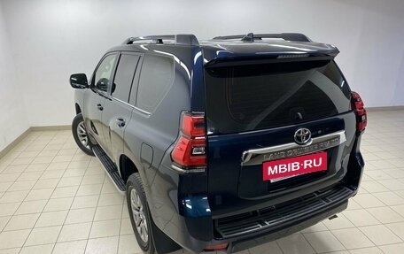 Toyota Land Cruiser Prado 150 рестайлинг 2, 2018 год, 6 069 000 рублей, 9 фотография
