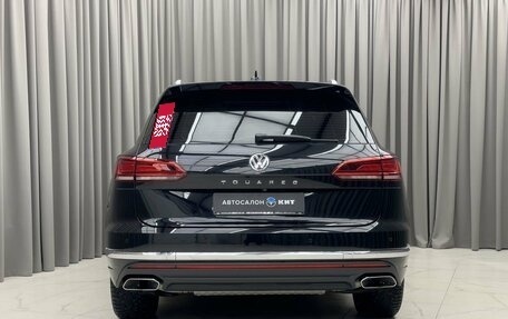 Volkswagen Touareg III, 2018 год, 4 599 000 рублей, 4 фотография