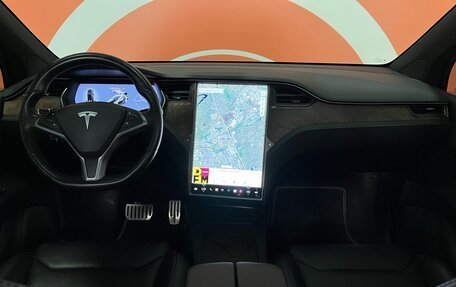 Tesla Model X I, 2018 год, 5 270 000 рублей, 11 фотография
