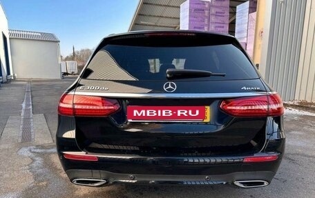 Mercedes-Benz E-Класс, 2019 год, 7 300 000 рублей, 2 фотография