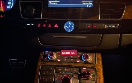 Audi A8, 2012 год, 1 650 000 рублей, 3 фотография