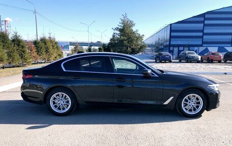 BMW 5 серия, 2021 год, 5 300 000 рублей, 3 фотография