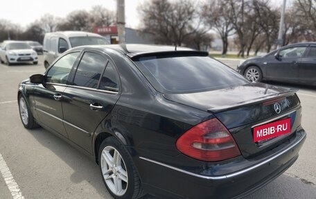 Mercedes-Benz E-Класс, 2003 год, 1 300 000 рублей, 4 фотография
