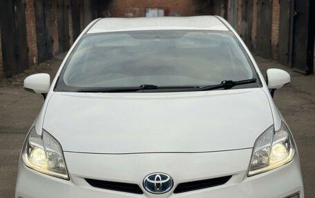 Toyota Prius, 2012 год, 1 399 000 рублей, 2 фотография