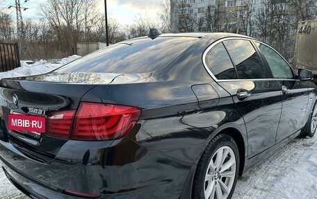 BMW 5 серия, 2010 год, 1 800 000 рублей, 6 фотография