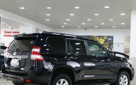 Toyota Land Cruiser Prado 150 рестайлинг 2, 2014 год, 2 999 000 рублей, 2 фотография