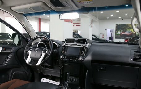 Toyota Land Cruiser Prado 150 рестайлинг 2, 2014 год, 2 999 000 рублей, 5 фотография