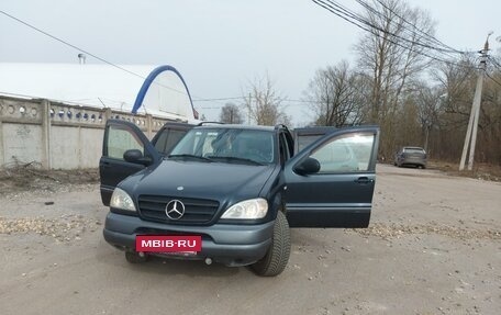 Mercedes-Benz M-Класс, 1998 год, 800 000 рублей, 3 фотография