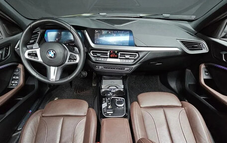 BMW 1 серия, 2021 год, 3 010 000 рублей, 6 фотография
