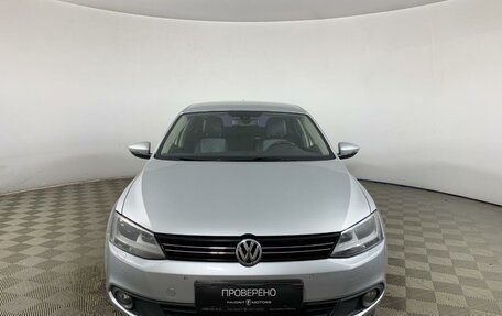 Volkswagen Jetta VI, 2013 год, 905 000 рублей, 2 фотография