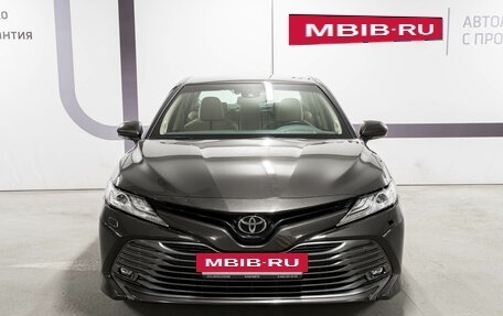 Toyota Camry, 2020 год, 3 600 000 рублей, 2 фотография