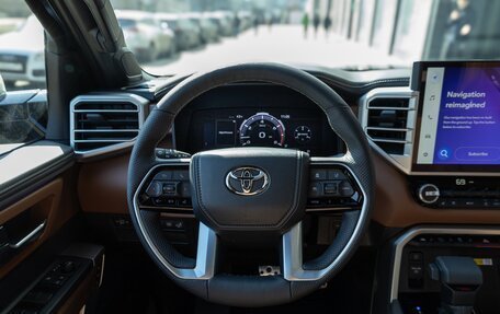 Toyota Tundra, 2022 год, 13 800 000 рублей, 10 фотография