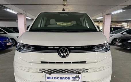 Volkswagen Multivan, 2022 год, 7 450 000 рублей, 2 фотография