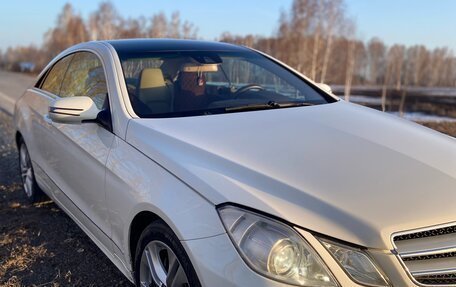 Mercedes-Benz E-Класс, 2009 год, 1 850 000 рублей, 3 фотография