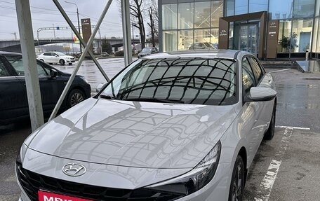 Hyundai Elantra, 2021 год, 2 150 000 рублей, 3 фотография