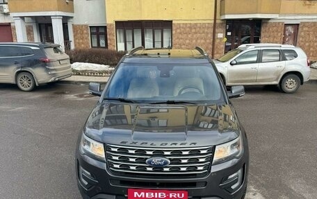 Ford Explorer VI, 2016 год, 2 990 000 рублей, 2 фотография
