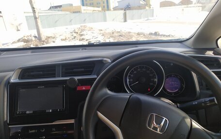 Honda Fit III, 2016 год, 1 070 000 рублей, 5 фотография