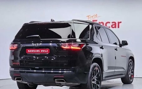 Chevrolet Traverse II, 2021 год, 5 700 000 рублей, 2 фотография