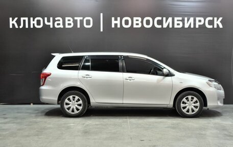 Toyota Corolla, 2011 год, 999 999 рублей, 4 фотография