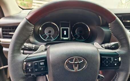 Toyota Fortuner II, 2017 год, 3 300 000 рублей, 4 фотография
