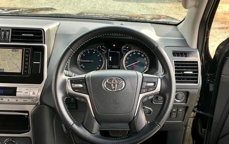 Toyota Land Cruiser Prado 150 рестайлинг 2, 2020 год, 4 050 000 рублей, 4 фотография