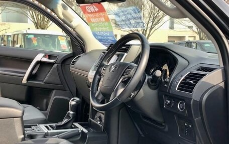 Toyota Land Cruiser Prado 150 рестайлинг 2, 2020 год, 4 050 000 рублей, 3 фотография