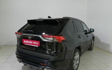Toyota RAV4, 2020 год, 3 590 000 рублей, 4 фотография