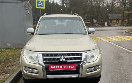 Mitsubishi Pajero IV, 2017 год, 3 250 000 рублей, 3 фотография