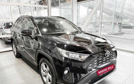 Toyota RAV4, 2019 год, 3 743 000 рублей, 3 фотография